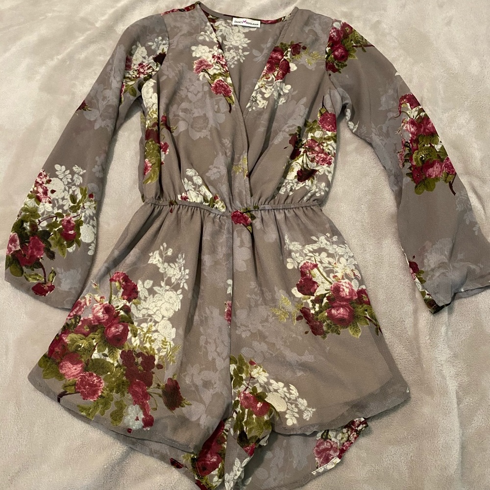 Dainty Hooligan romper